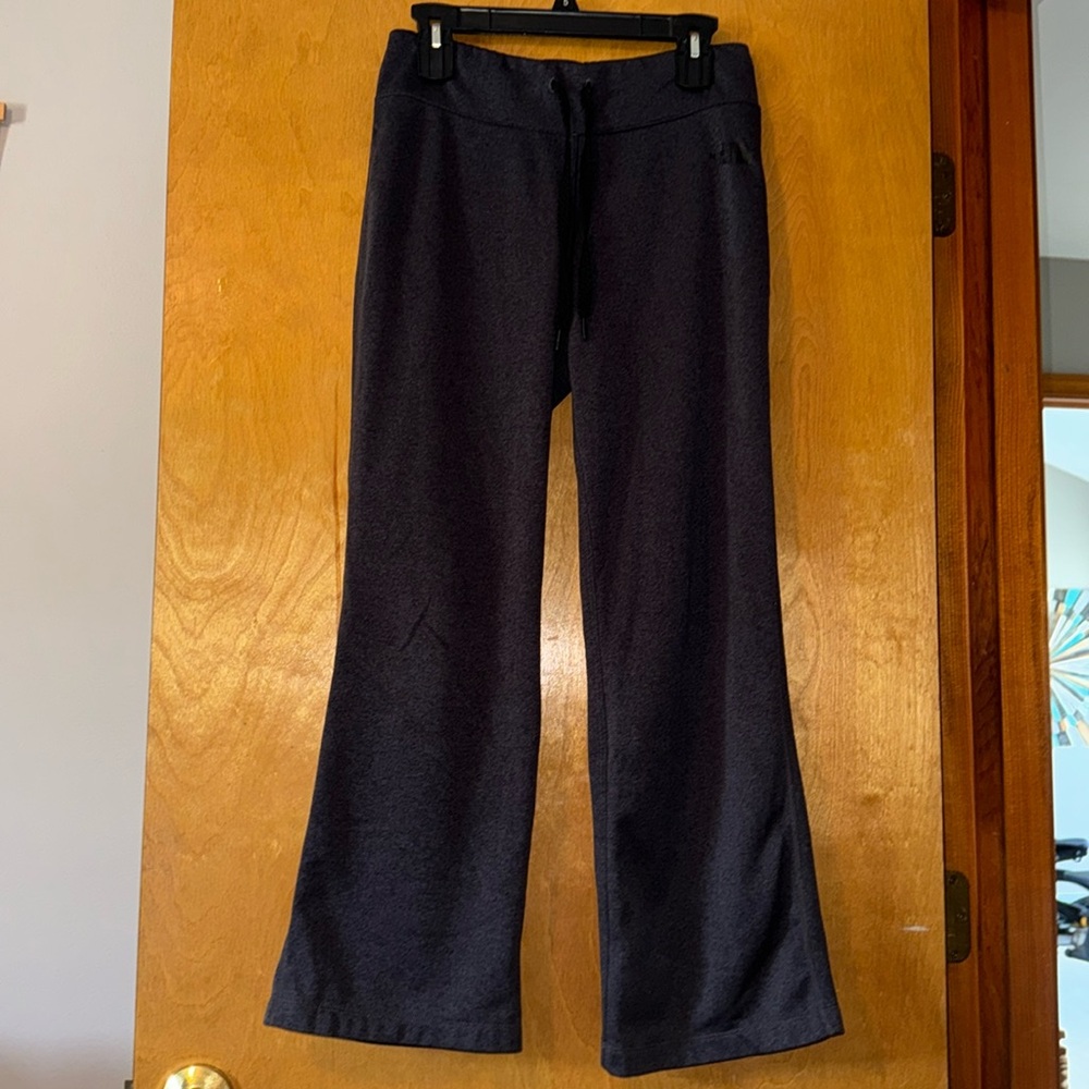 Used north face gray sweatpants size M with tie waistband